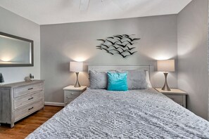 2 slaapkamers, een strijkplank/strijkijzer, gratis wifi, beddengoed