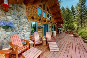 Terrace/patio - Spectacular mountain cabin with great views, deck, & fireplace - dogs OK (Durango)