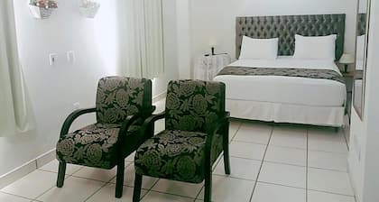 SAINT JAMES PALACE HOTEL