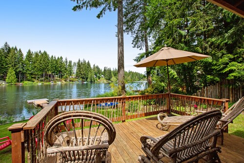 Vintage Mid-Century Modern Lakefront Log Cabin