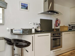 Dishwasher, cookware/dishes/utensils