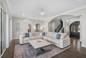 Smart TV, fireplace, ping pong