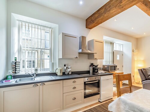 Shire Cottage - UK37451