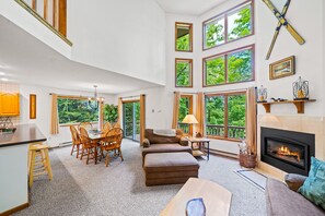 Televisor i llar de foc 