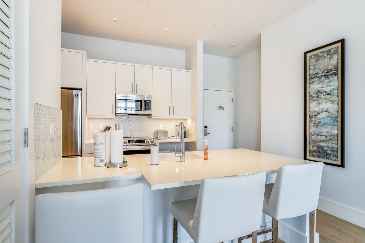 Photo 11 of Contemporary dog-friendly studio with central AC and washer/dryer