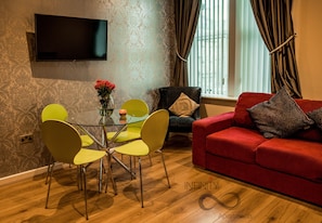 Business Apartment, 1 Bedroom, City View | Living area | 40-inch flat-screen TV with digital channels, TV - Contractor Mid week bookers (Liverpool)