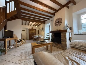 Téléviseur, foyer