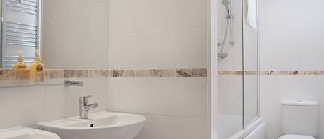 Bathroom | One Piccadilly, Trefonen, nr. Oswestry