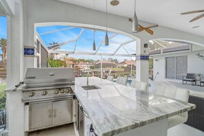 Casa (2203 Cape Coral Pkwy W) | Exterior