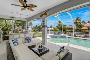 Casa (2203 Cape Coral Pkwy W) | Exterior