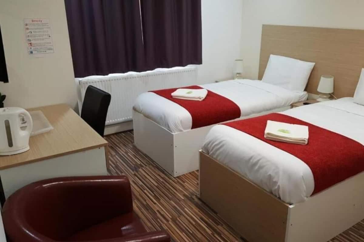 Basic Double or Twin Room, Private Bathroom | Individually furnished, desk, laptop workspace, free WiFi