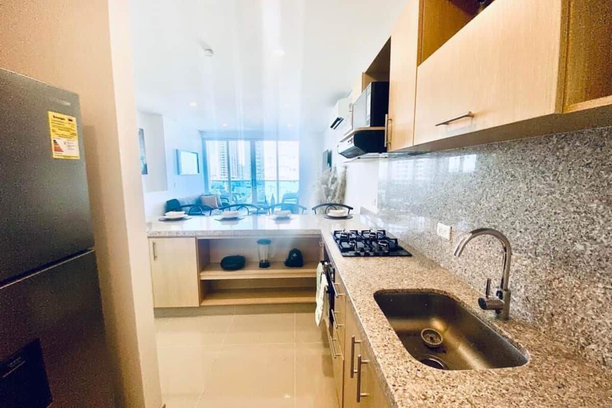 family apartment | private kitchen | full-sized fridge, microwave, oven, dishwasher