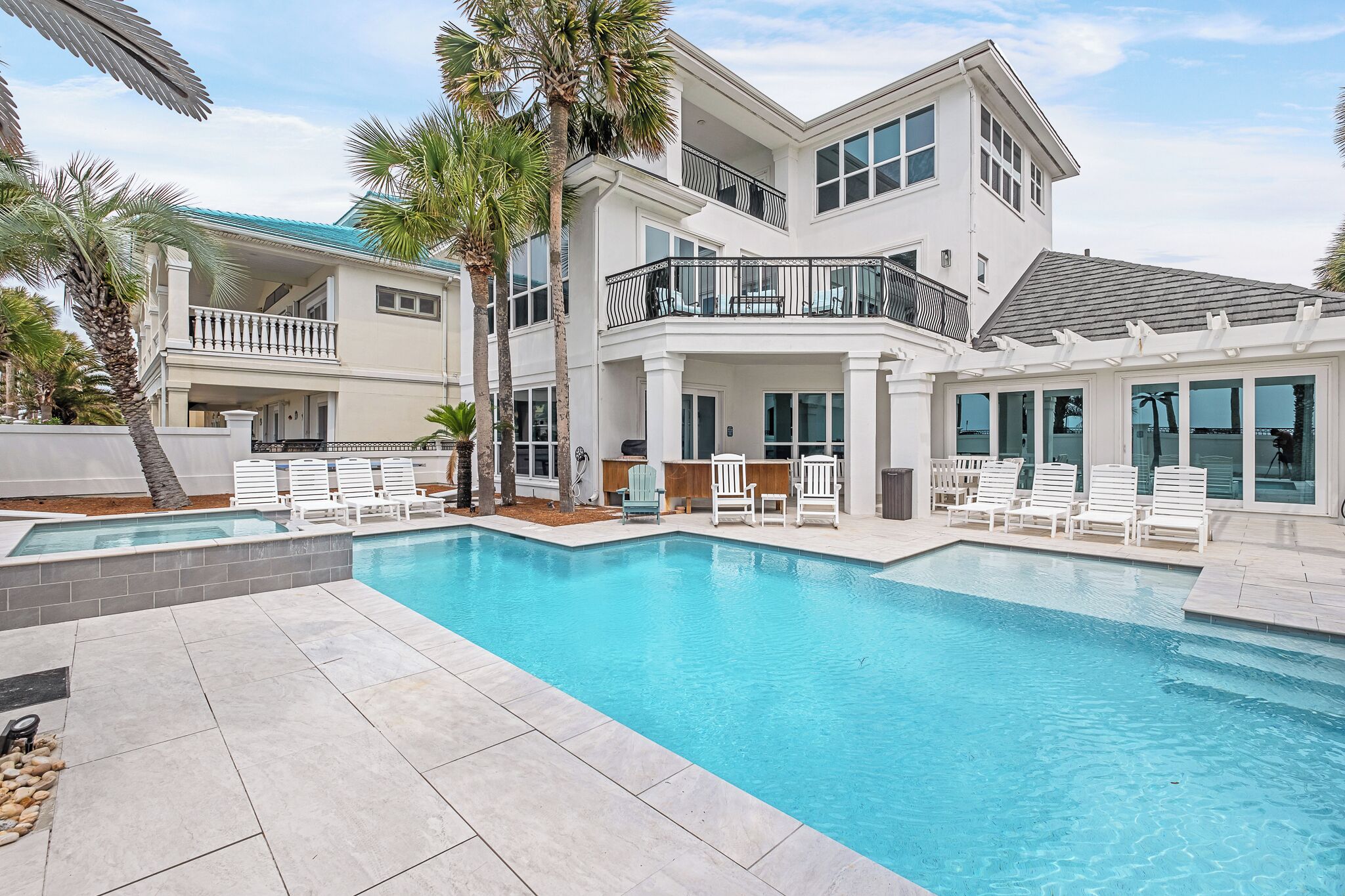 7 Br - 7.5 Ba HOME | GULF VIEWS | 50 STEPS TO THE BEACH! | PRIVATE RESORT POOL!