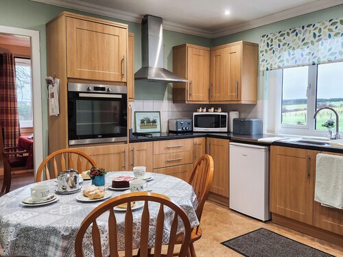 3 bedroom accommodation in Plains, near Glasgow