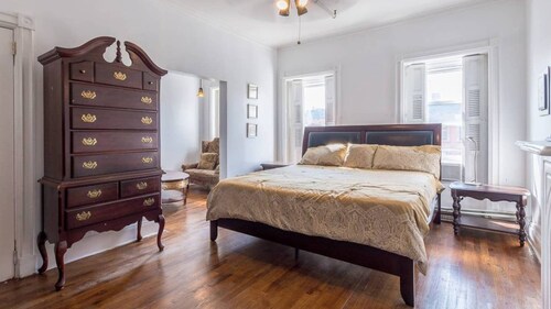 1 1/2 bedroom totally private exclusive Apt. #4
