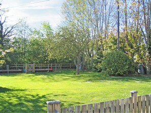 Property grounds - 3 bedroom accommodation in Knapton, near North Walsham (Knapton, near North Walsham)