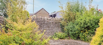 3 bedroom accommodation in Kivernoll