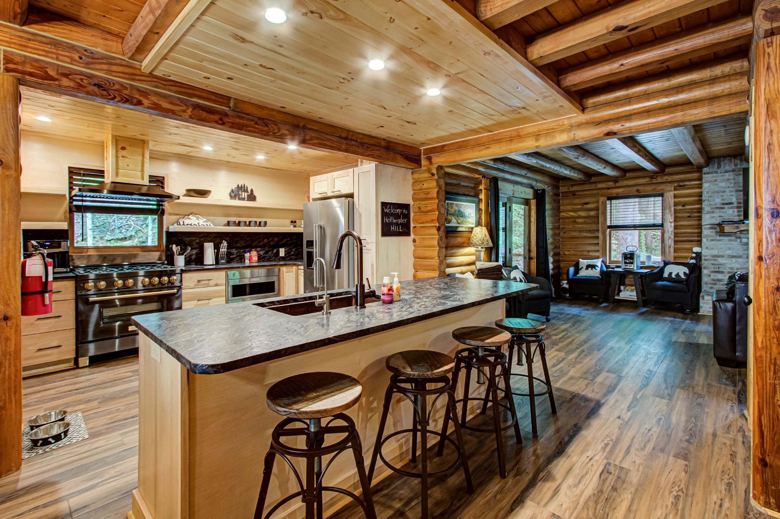 雪櫃、微波爐、焗爐、爐具