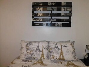 1 chambre, Wi-Fi gratuit, draps fournis