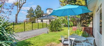 2 bedroom accommodation in Felixstowe