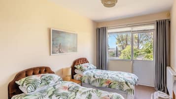 2 bedrooms, free WiFi, bed sheets
