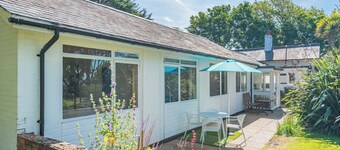 2 bedroom accommodation in Felixstowe
