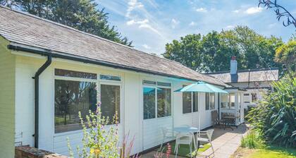 2 bedroom accommodation in Felixstowe