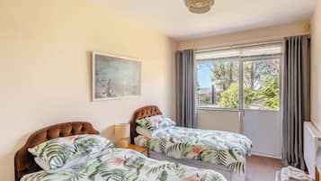 2 bedrooms, free WiFi, bed sheets