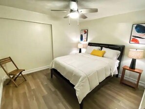 3 bedrooms, iron/ironing board, WiFi, bed sheets