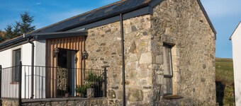 2 bedroom accommodation in Near Laurieston