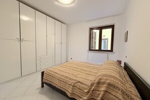 2 Schlafzimmer, Bettwäsche