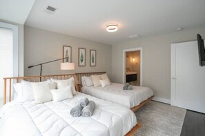 4 bedrooms, desk, iron/ironing board, travel cot
