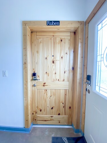 Carmen's Marfa Hotel/Ruben Room 2 Queen Beds