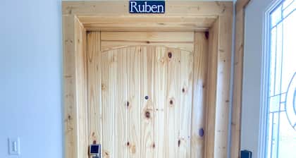 Carmen's Marfa Hotel/Ruben Room 2 Queen Beds