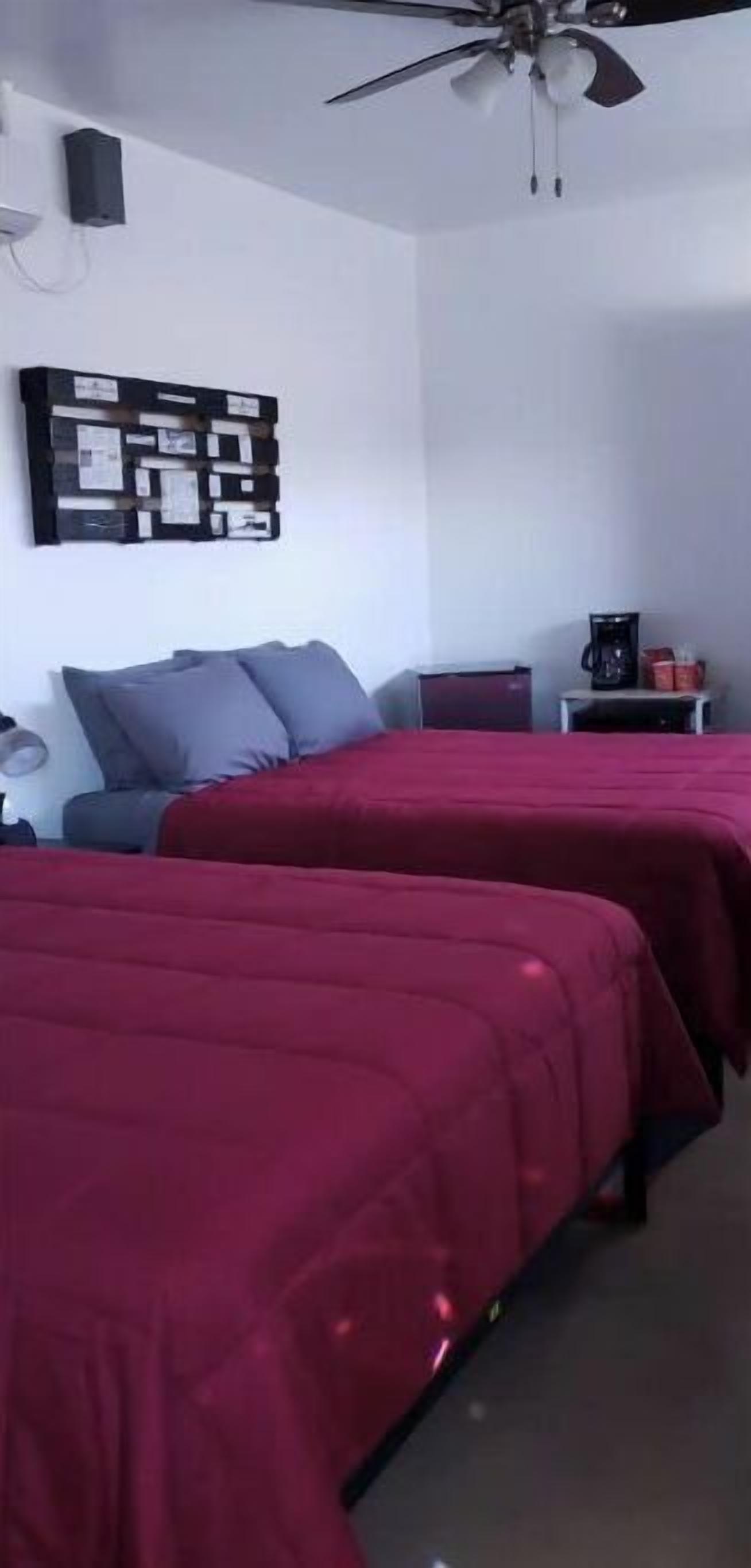 1 bedroom, WiFi (free), bed sheets