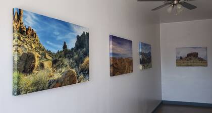 Carmen's Marfa Hotel/Leticia 2 Queen Beds