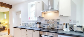 Riding Cottage - UK37449