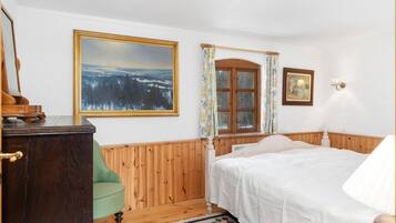 7 Schlafzimmer, Schreibtisch, Bügeleisen/Bügelbrett, kostenloses WLAN