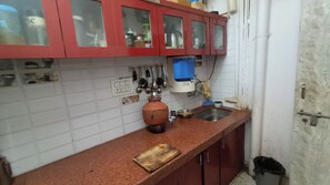 Kühlschrank, Ofen, Wasserkocher, Toaster