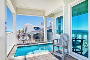 A heated pool - Somewhere in Sand 2- Luxury Gulf Front, Pool (Gulf Shores)