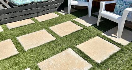 CUTE DOG FRIENDLY STUDIO PROPERTY