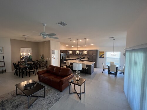 Ultra clean designer home in The Villages (3-bed)