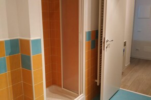 Uklassifisert bilde, 2 av 17, knapp