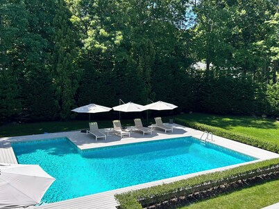 Perfect East Hampton Retreat, 4br/4ba on 3 Levels; Pool, Gym, Workspace