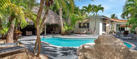 屋外プール、温水プール