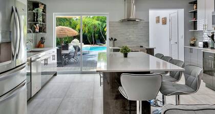 Tropical Paradise in Hollywood FL