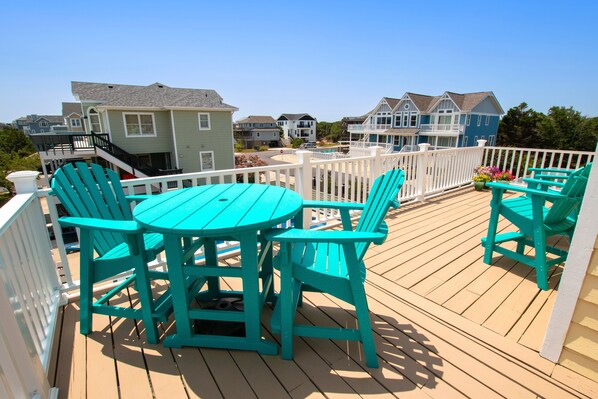 Outdoor dining - Oceanside, Private Pool, Close to the beach! OS1F, La Maison de la Mer (Corolla)