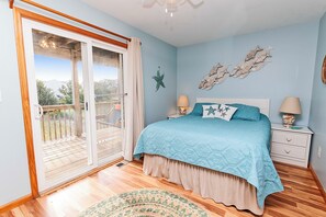 6 bedrooms, iron/ironing board, free WiFi, bed sheets - Oceanside, Private Pool, Close to the beach! OS1F, La Maison de la Mer (Corolla)