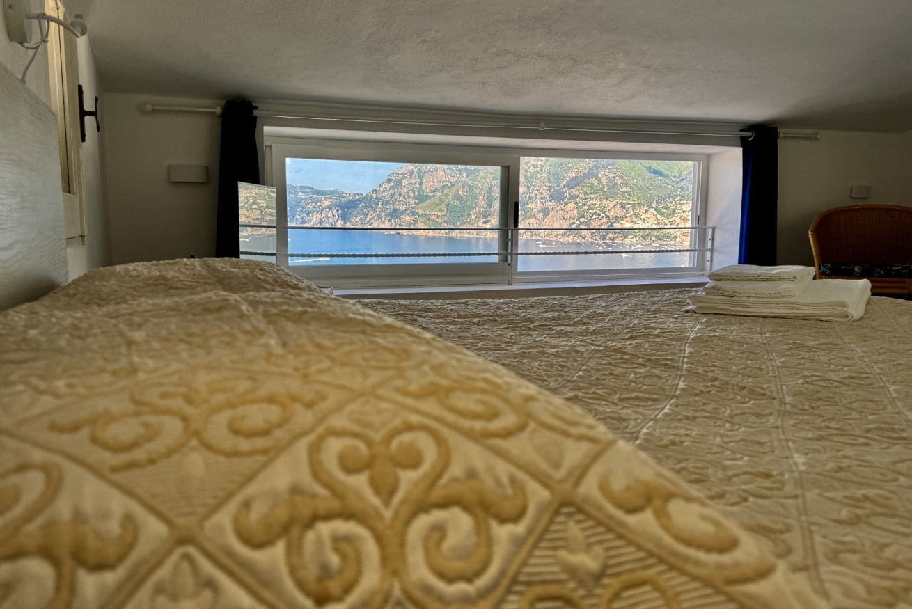 1 chambre, fer et planche à repasser, Wi-Fi, literie fournie