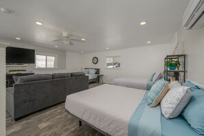 4 Schlafzimmer, Bügeleisen/Bügelbrett, kostenloses WLAN, Bettwäsche